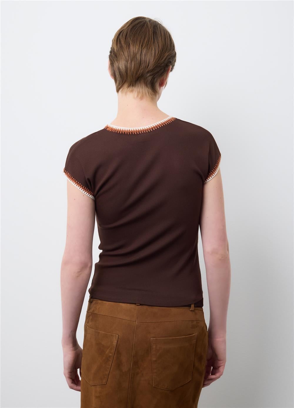 Koyu Kahverengi Viskon Karışımı Kolsuz Dikişli Tişört