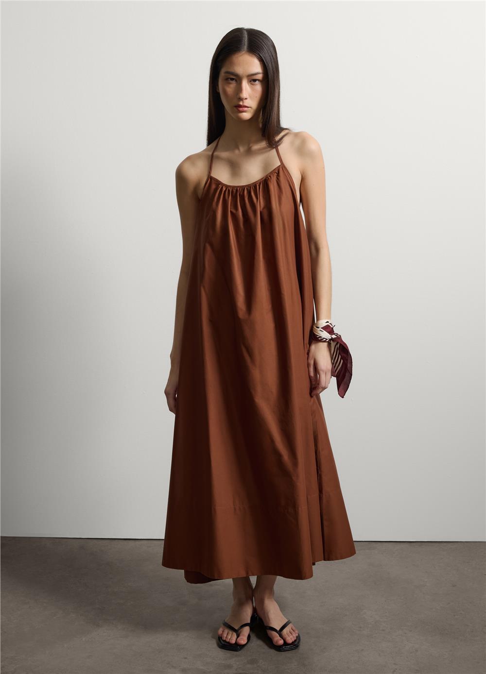 Kahverengi İnce Askılı Rahat Kesim Pamuk Maxi Elbise
