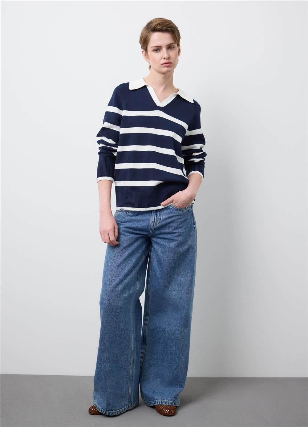 Normal Kesim Çok Renkli Çizgili Pamuk Polo Yakalı Kazak