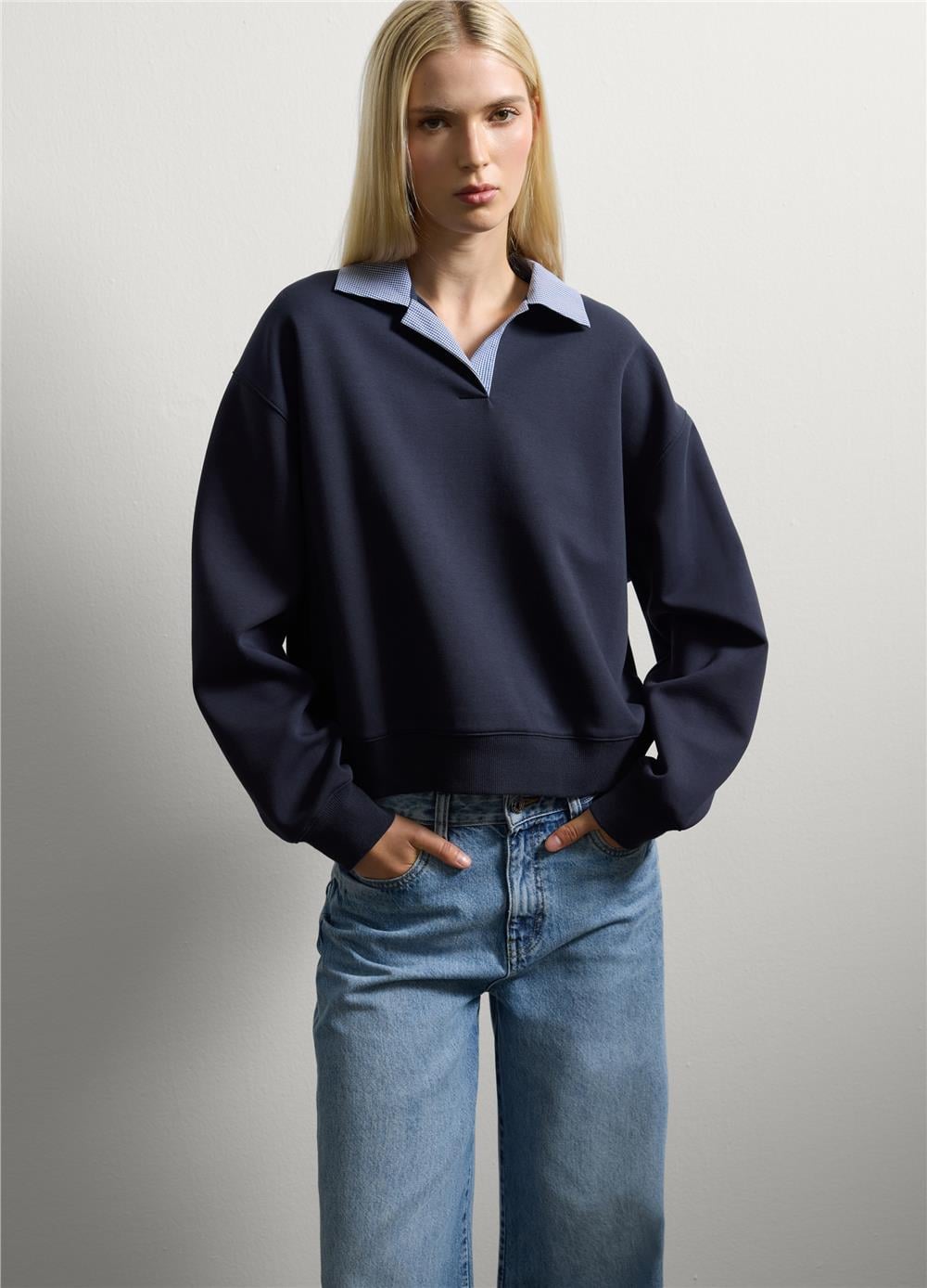 Regular Kalıp Pamuk Kontrast Yakalı Mavi Sweatshirt