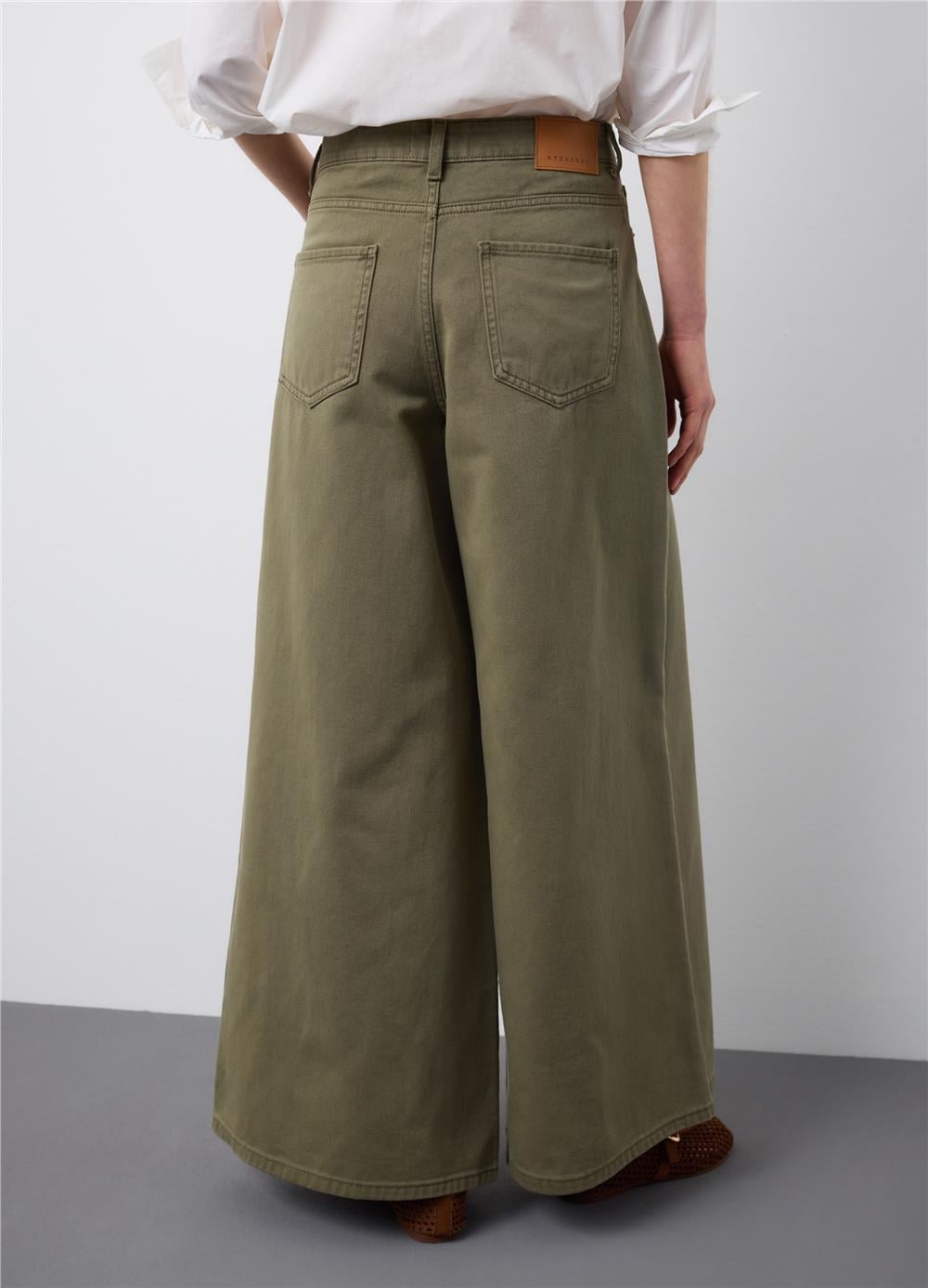 Yeşil Regular Kesimli İspanyol Paça Saf Denim Kot Pantolon