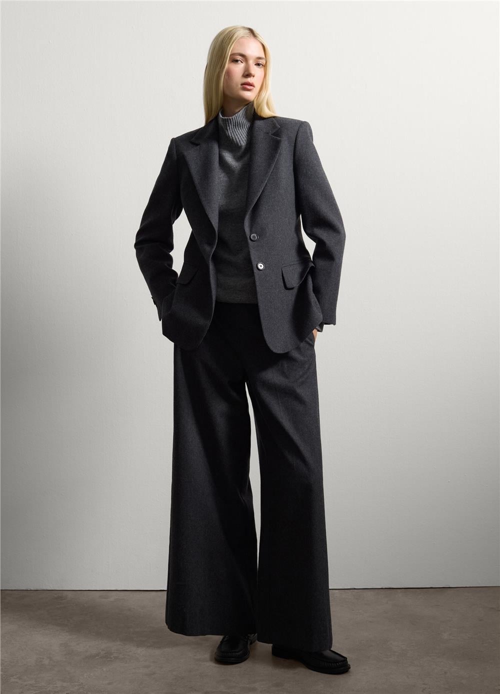 Yün Karışımlı Düz Kesim Blazer Ceket